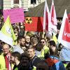 Verdi macht Kundgebung am Streiktag. Zuvor Demos Willy-Brandt-Platz und Kälberhalle in Richtung Rathaus                                          