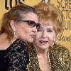 Debbie Reynolds (r) und ihre Tochter Carrie Fisher sind in Los Angeles gemeinsam beigesetzt worden.