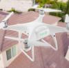 Handwerksbetriebe können mit Hilfe von Drohnen den Zustand von Dächern inspizieren. 