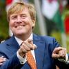 Köng Willem-Alexander hat ein paar Euro mehr in der Tasche.