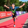 Egal ob im Wasser, auf dem Rad oder zu Fuß: Die Kissingerin Christa Zilmans war beim Triathlon in Ingolstadt flott unterwegs.  	