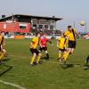 Der FSV Buchdorf (in Rot) vergab gegen Hausen-Schopflohe zu viele Möglichkeiten und unterlag am Ende 1:4. 	