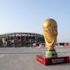 Die bevorstehende Fußball-WM in Katar sorgt bei vielen Menschen in der Region für Diskussionen. Auch Menschen aus Politik und Fußball sind zwiegespalten. 