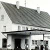 So sah damals die Tankstelle Henke aus, sie entstand im Jahr 1952. Damals musste das Benzin mit einem Hebel in die Autos gepumpt werden. 