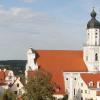 Von außen ist der Kirche St. Peter nicht anzusehen, wie sehr der Zahn der Zeit im Inneren an elementaren Bauteilen genagt hat. 