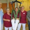 Spendenübergabe im Friedberger Krankenhaus (von links): Dr. Albert Bauer, Rita Rößle, Daniela Lalikj, Heike Nitzsche und Rüdiger Lischka. 	