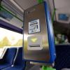 Eine Fahrkartenkontrolle in einem Bus ist am Dienstag in Augsburg eskaliert. Ein Mann hatte kein Ticket dabei und rastete aus. 