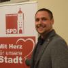 Das Foto zeigt den Dillinger SPD-Ortsvereinsvorsitzenden Tobias Rief bei der Nominierung für die Oberbürgermeisterwahl in der Kreisstadt an. Er trat gegen Amtsinhaber Frank Kunz an, unterlag aber deutlich. 