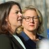 Außenministerin Annalena Baerbock (Grünen) und Entwicklungsministerin Svenja Schulze (SPD) stellen die Leitlinien zur feministischen Außenpolitik vor. 