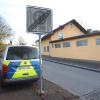 In Weilheim hat sich am Freitag eine Bluttat mit vier Toten ereignet. Die Leichen wurden an drei verschiedenen Orten gefunden.