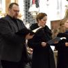 „Wenn die stolzen Feinde schnauben“: (von rechts) Gerhard Werlitz, Laura Faig, Theresa Holzhauser und Raphael Sigling sangen mit dem Chor den Schlusschoral von Teil VI des Weihnachtsoratoriums von J. S. Bach. 	