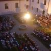 Stimmungsvoll präsentierte sich der Kreuzgarten im ehemaligen Kloster beim diesjährigen Sommerkonzert des Gesangvereins „Harmonie“ Thierhaupten. 