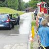 Bei der ADAC-Aktion „Hallo Auto“ lernten Windacher Schüler, den Anhalteweg eines Autos einzuschätzen. 