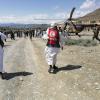 Ein Helfer des Roten Halbmond in der betroffenen Region Paktika. Bei einem heftigen Erdbeben sind zahlreiche Menschen ums Leben gekommen.