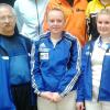 Neu-Ulms Cheftrainer Ivan Taukachou mit seinen U17-Fechterinnen Julia Jahn und Jenny Schröder (von links) bei der DM in Neheim. 

