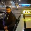  Taxifahrer Raed Warshane macht mit seinem Taxi nach 21 Uhr kaum noch Umsatz.