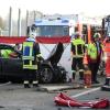 Wieder hat sich ein schwerer Unfall auf der A8 ereignet, wieder musste die Autobahn gesperrt werden. Ein 53-Jähriger wurde gestern bei Edenbergen lebensgefährlich verletzt. 
