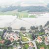 So sah die Landschaft rund um Nordendorf beim Hochwasser im August 2005 aus. Unser Bild zeigt den Bereich der Schmutterbrücke und des Bauhofes. 