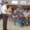 400 Unterschriften von Bürgern, die keinen Bauhof beim Kleinkötzer Feuerwehrhaus wollen, stellte Hans Rotschedel (2. von links) gegen den Gemeinderatsbeschluss und kündigte an: „Wir haben gute Chancen, es Ihnen nicht leicht zu machen!“  	