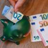 Viel Geld im Sparschwein hat die Stadt Nördlingen: Zum Ende des Jahres 2022 waren es 11,087 Millionen Euro.