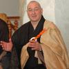 Heribert Hogen Harter, Leiter der buddhistischen Zen-Gruppe Bodhidharma Zendo Augsburg, sagt: "Eine Erleuchtung ist ein Ankommen im Herzen, nicht nur im eigenen, ein Ankommen zu Hause, sie ist ein Abfallen von vielen eigenen Vorstellungen, und nicht förderlichen Verhaltensweisen."
