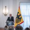 Bundespräsident Frank-Walter Steinmeier spricht bei einer Veranstaltung mit der Deutschen Nationalstiftung.