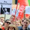 Gesichter, die Bände sprechen: Demonstranten gegen Pro Deutschland.