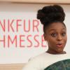 Die nigerianisch-amerikanische Autorin Chimamanda Ngozi Adichie auf der Eröffnungs-Pressekonferenz der Frankfurter Buchmesse. 