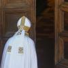 Papst Franziskus besuchte L'Aquila in Italien, um der Erdbeben-Opfer zu begegnen.
