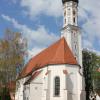 Die Kirche Buttenwiesen ist der Heilgen Dreifaltigkeit geweiht und der Jahrmarkt an diesem Tag hat Tradition.
