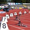 Bereit für den Wettkampf: Startblöcke bei den deutschen Jugendleichtathletikmeisterschaften 2019 im Donaustadion. Damit dort auch wieder noch größere Wettbewerbe steigen können, ist eine Sanierung nötig. 	