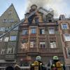 Das historische Haus an der Augsburger Karolinenstraße wurde vergangenen September bei einem Brand schwer beschädigt. Nun wird es wieder aufgebaut.