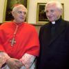 Joseph und Georg Ratzinger bei der Feier ihres gemeinsamen Goldenen Priesterjubiläums am 8. Juli 2001 in München.