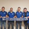 Freuen sich auf die Zusammenarbeit beim FC Staudheim: (Von links) 2. Abteilungsleiter Dominik Sager, René Fuchs, Marco Schütt und 1. Abteilungsleiter Jonas Fackler. Foto: 
