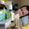 Die Grippewelle lässt in Augsburg die Zahl der Krankmeldungen steigen. Was für eine schnelle Genesung hilfreich ist, erklären Ärzte. Symbolbild.