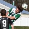 Augen zu und durch – so könnte das Motto von Christoph Schnelle (rechts) lauten. Der Verteidiger des FC Gundelfingen steht vor seinem 400. Punktspieleinsatz. Ob es dazu reicht und ob er noch einmal zum Matchwinner beim FC Memmingen II wird, ist allerdings noch offen.