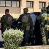 Polizisten stehen neben einem Einkaufszentrum in El Paso: Bei Schüssen in dem Einkaufszentrum starben dort 20 Menschen.