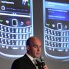 Blackberry Co-Chef Jim Balsillie: Der Druck auf den schwächelnden Blackberry-Anbieter RIM wird immer größer. Foto: Ali Haider dpa