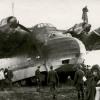 Ein verwundeter Soldat fotografierte im März 1943 die riesige Me 323 „Gigant“ auf dem Flugplatz Smolensk in Russland, mit der er nach Warschau geflogen wurde. 	