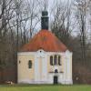 Die Herrgottsruhkapelle steht zwischen Dillingen und Lauingen. Eine Sage erzählt, wie es zu dem Bau des Kirchleins kam.  	