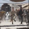 Neue Helden in Episode VII: Im Bild zu sehen sind die neuen Hauptfiguren Rey und Finn auf der Flucht.