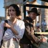 Phoebe Waller-Bridge (l) als Helena und Harrison Ford als Indiana Jones in einer Szene des Films «Indiana Jones und das Rad des Schicksals» 