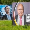 Außenminister Heiko Maas (SPD, l) hat das Duell gegen Wirtschaftsminister Peter Altmaier (CDU) um das Direktmandat im Wahlkreis Saarlouis gewonnen.