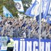 Wo auch immer die Löwen in der bayerischen Regionalliga spielen, da strömen ihre Fans in die Stadien – so wie beim Saisoneröffnungsspiel im Juli des vergangenen Jahres in Memmingen.  	