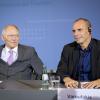 „Wenn Versprechungen zulasten Dritter gemacht werden, sind sie möglicherweise nicht realistisch", sagte Finanzminister Wolfgang Schäuble bei einem Gespräch mit dem griechischen Finanzminister Giannis Varoufakis.