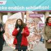 Die DGB-Vorsitzende Yasmin Fahimi (M) gibt am Vortag des Internationalen Frauentages ein Statement zum Equal Pay Day vor dem Brandenburger Tor ab. Neben ihr: Bundesarbeitsminister Hubertus Heil.