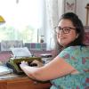 Corinna Eberhardt aus Buch hat ihre Schreibmaschine zufällig auf dem Flohmarkt gefunden – und dadurch ein altes Hobby wiederentdeckt.  	
