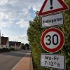 In der Ortsdurchfahrt von Auchsesheim gilt im Bereich des Kindergartens tagsüber Tempo 30. Die Polizei blitzt dort immer wieder.
