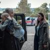Isabelle Grandjean (Anna Pieri Zuercher) und Tessa Ott (Carol Schuler) bringen ihre junge Zeugin in Sicherheit: Szene aus dem Tatort heute aus Zürich ("Blinder Fleck").