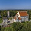 Die historische Mindelburg thront hoch über Mindelheim. Seit Oktober 2021 ist sie laut Landesamt für Denkmalpflege offiziell ein „national bedeutsames Denkmal“.